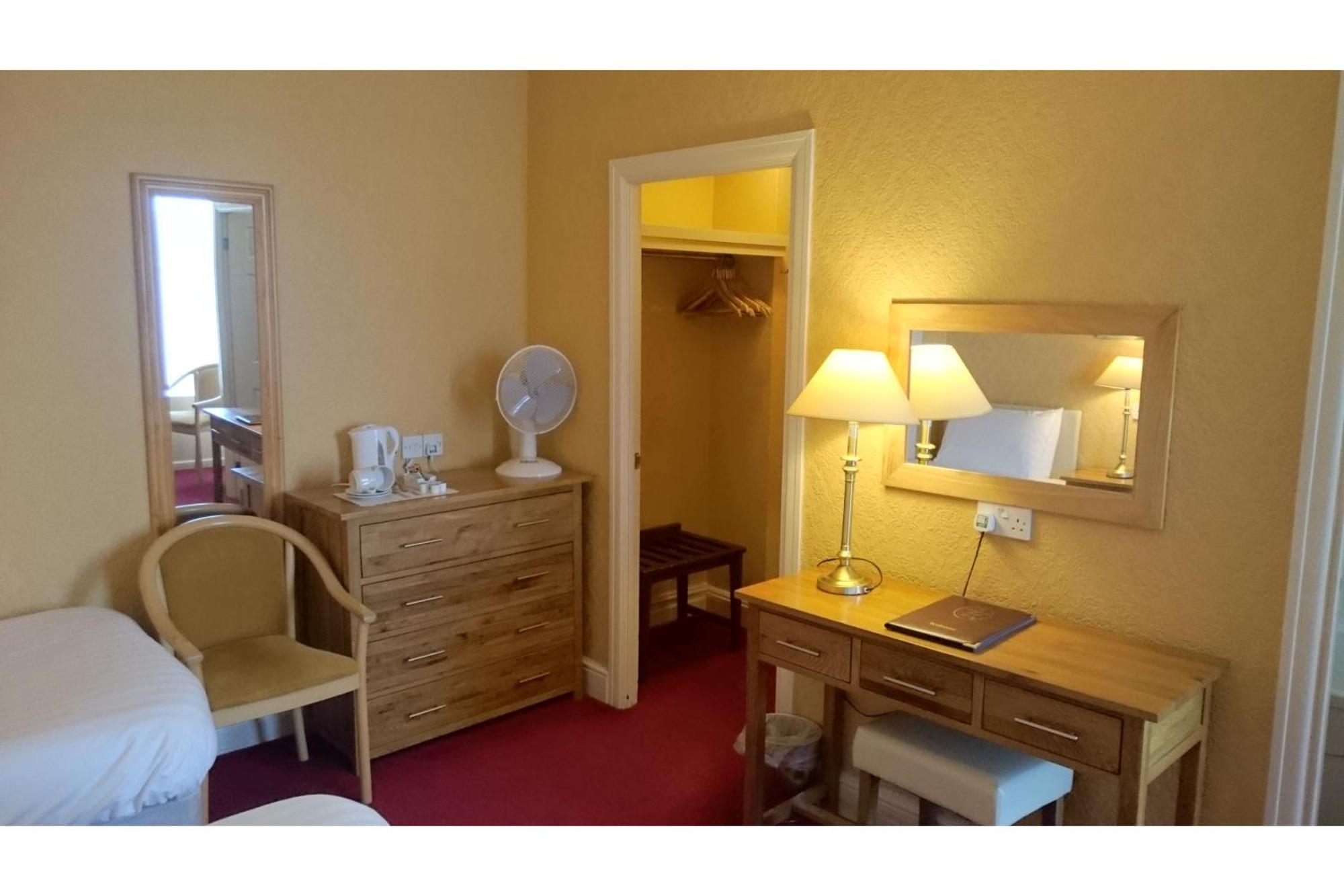 The Belgrave Hotel Тенби Экстерьер фото