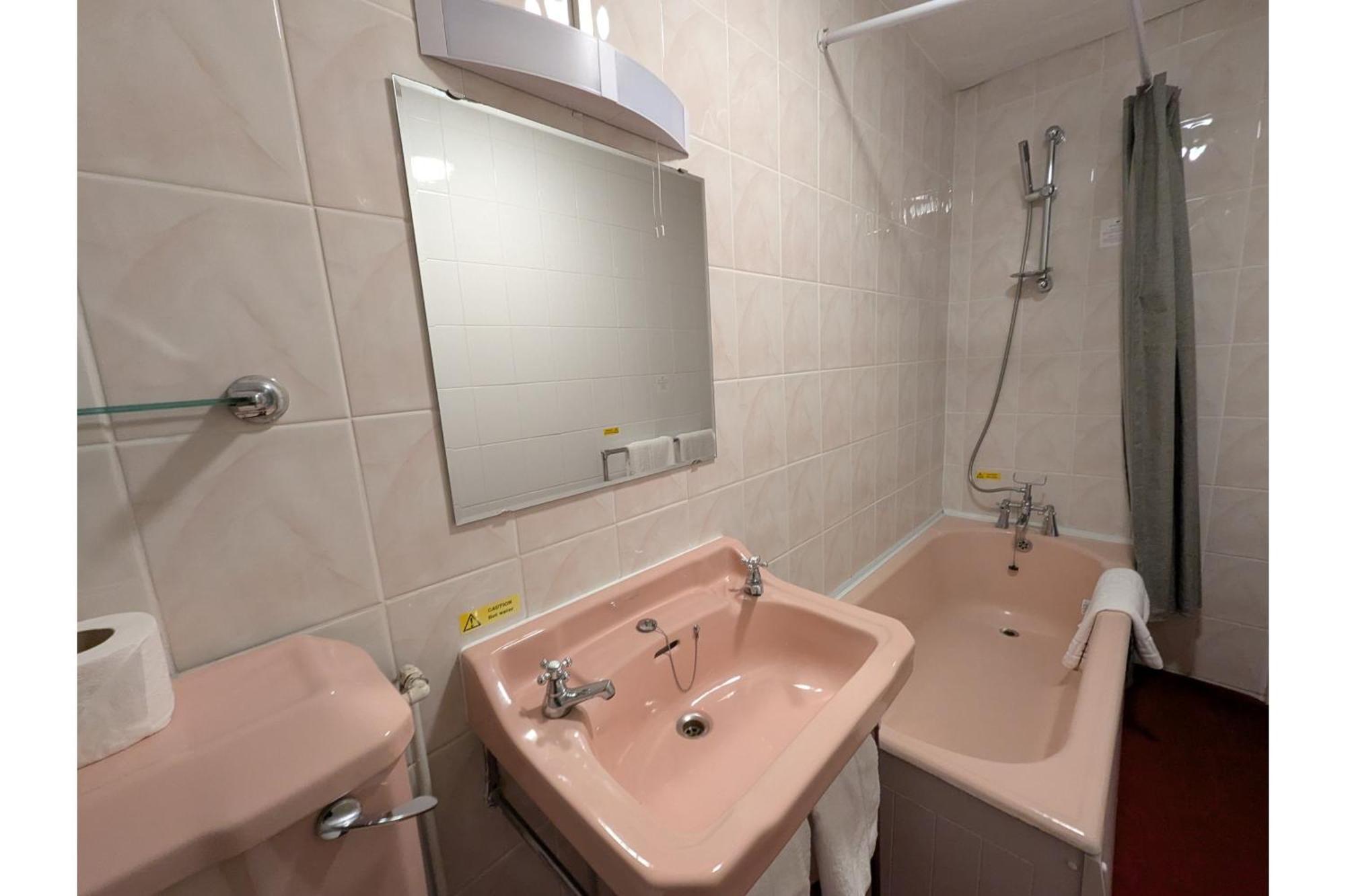 The Belgrave Hotel Тенби Экстерьер фото