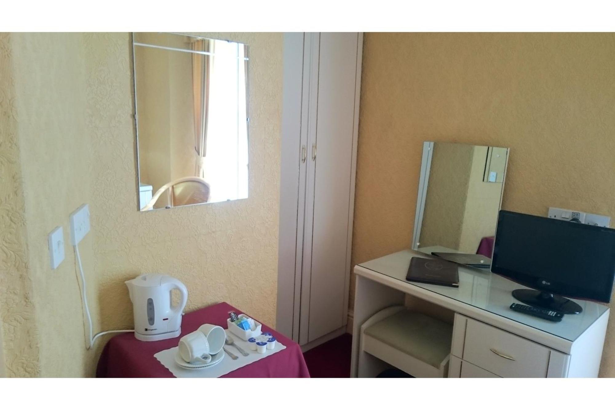 The Belgrave Hotel Тенби Экстерьер фото