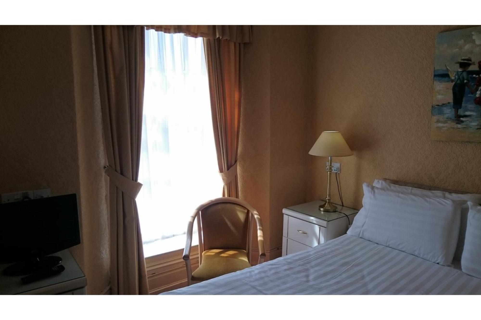 The Belgrave Hotel Тенби Экстерьер фото