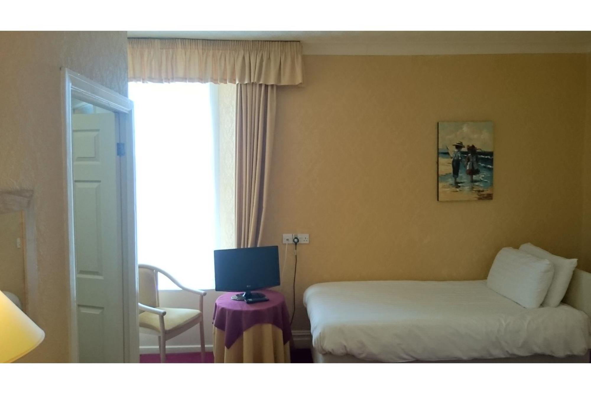 The Belgrave Hotel Тенби Экстерьер фото