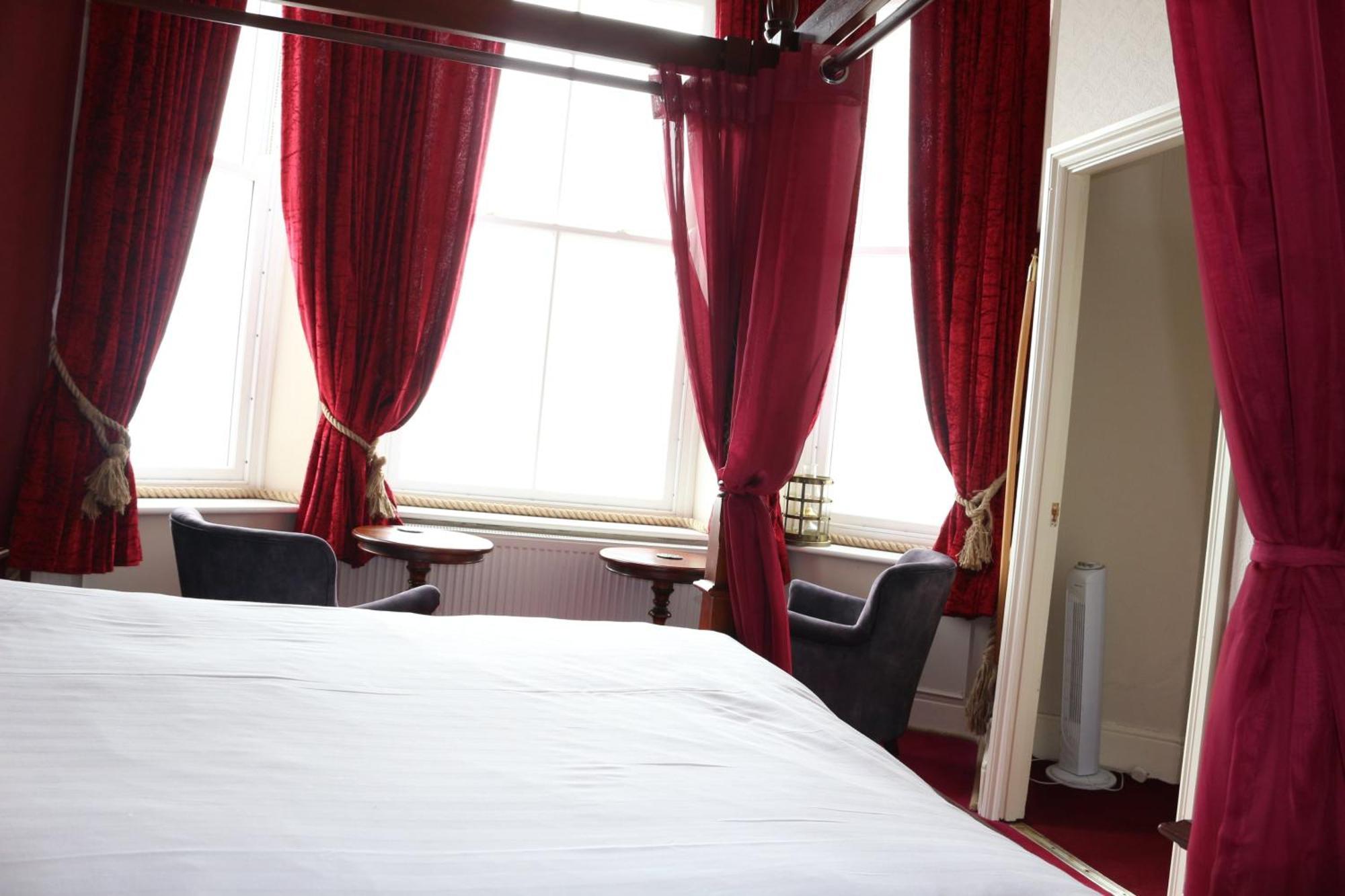 The Belgrave Hotel Тенби Экстерьер фото
