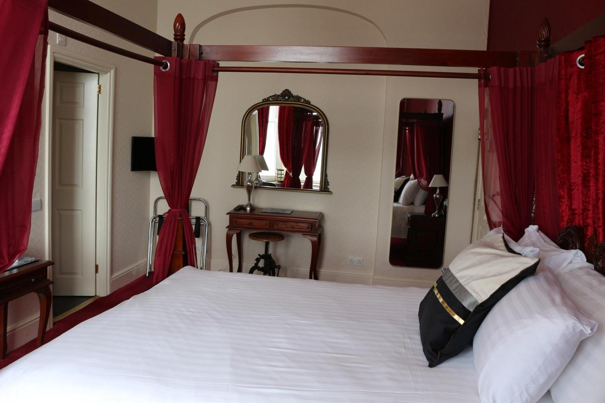 The Belgrave Hotel Тенби Экстерьер фото